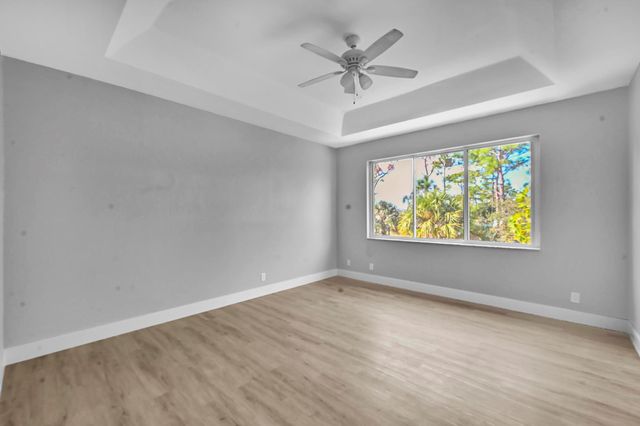 5557 Spanish River Road, Fort Pierce, FL 34951