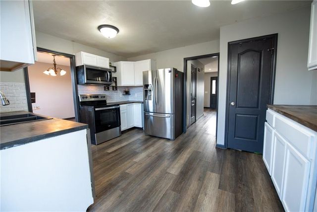 1818 Lauren Lane, Kearney, MO 64060