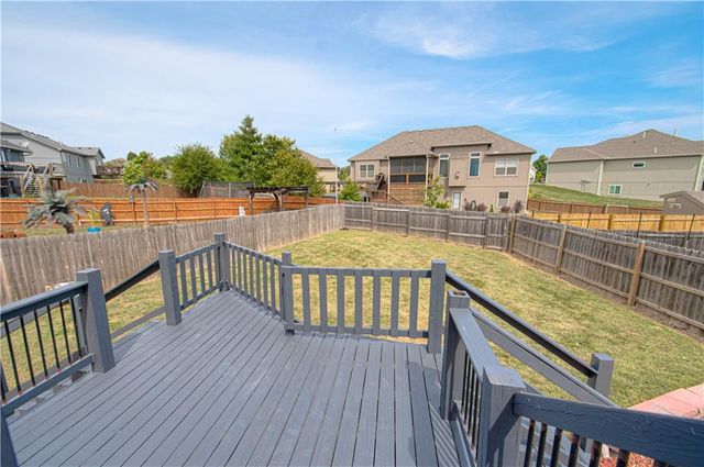 1818 Lauren Lane, Kearney, MO 64060