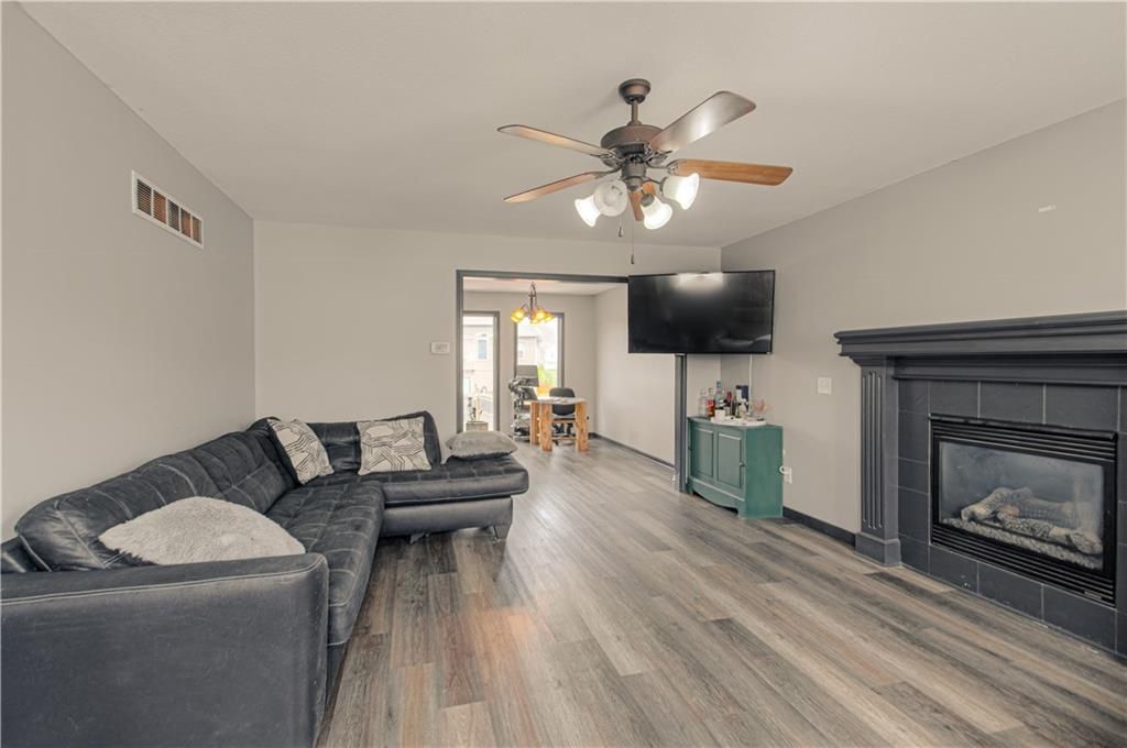 1818 Lauren Lane, Kearney, MO 64060