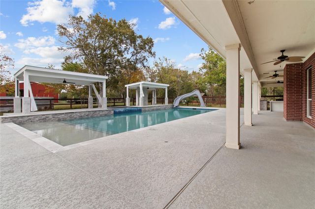 2730 Lawrence Road, Kemah, TX 77565