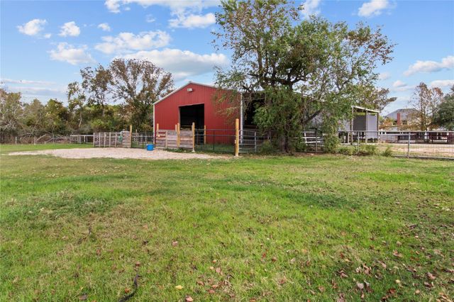 2730 Lawrence Road, Kemah, TX 77565