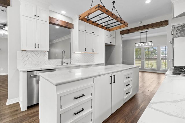 2730 Lawrence Road, Kemah, TX 77565