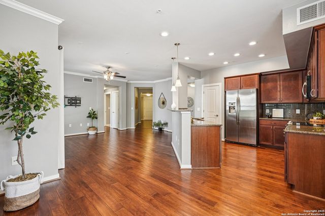 7342 Oak Manor Dr Apt 4209, San Antonio, TX 78229