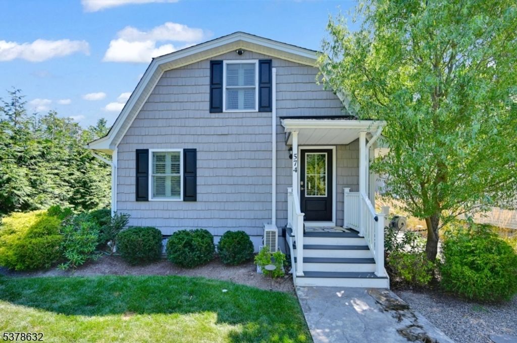 574 Warwick Tpke, West Milford Twp., NJ 07421