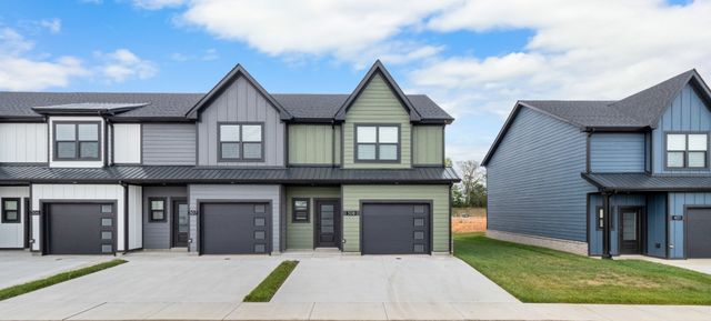 307 Jonathan Wade Circle, Clarksville, TN 37043