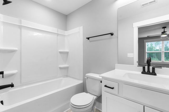 307 Jonathan Wade Circle, Clarksville, TN 37043