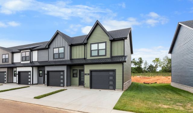 307 Jonathan Wade Circle, Clarksville, TN 37043