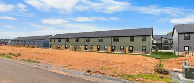 307 Jonathan Wade Circle, Clarksville, TN 37043