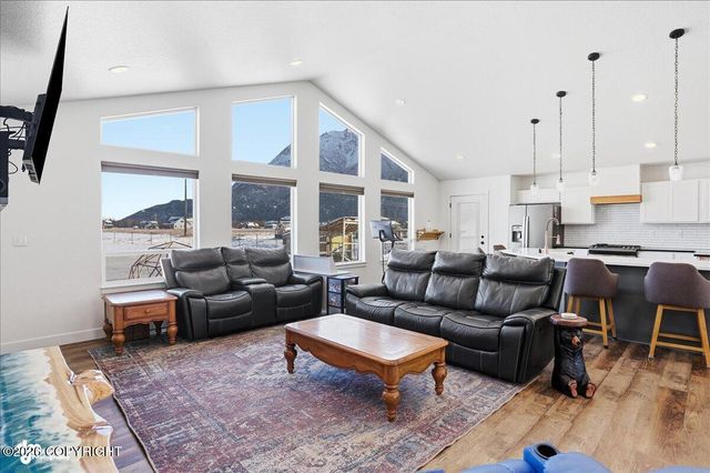 5313 S Sisters Street, Palmer, AK 99645