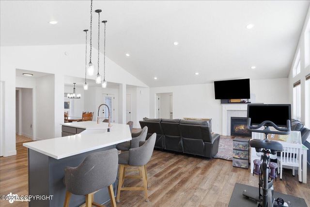 5313 S Sisters Street, Palmer, AK 99645