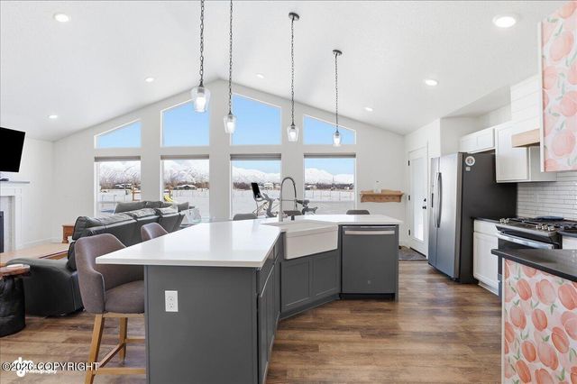 5313 S Sisters Street, Palmer, AK 99645