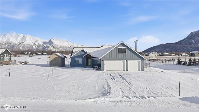 5313 S Sisters Street, Palmer, AK 99645