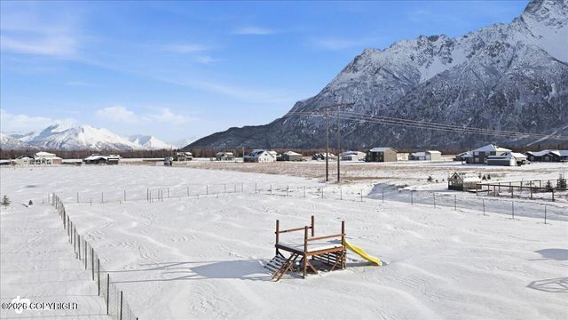 5313 S Sisters Street, Palmer, AK 99645