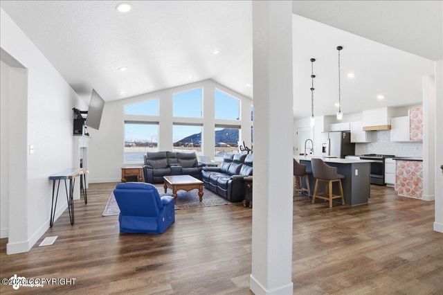 5313 S Sisters Street, Palmer, AK 99645