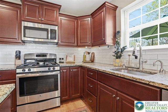 1611 Abigail Lane, South Whitehall Twp, PA 18104