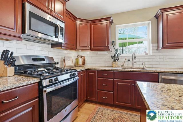 1611 Abigail Lane, South Whitehall Twp, PA 18104