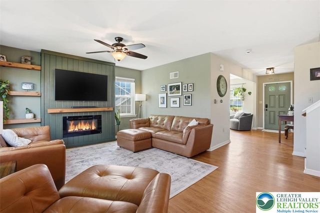1611 Abigail Lane, South Whitehall Twp, PA 18104
