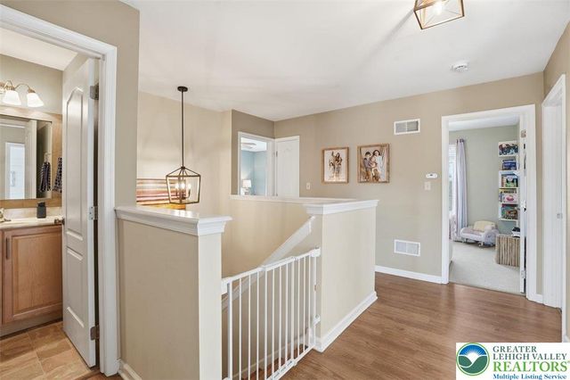 1611 Abigail Lane, South Whitehall Twp, PA 18104