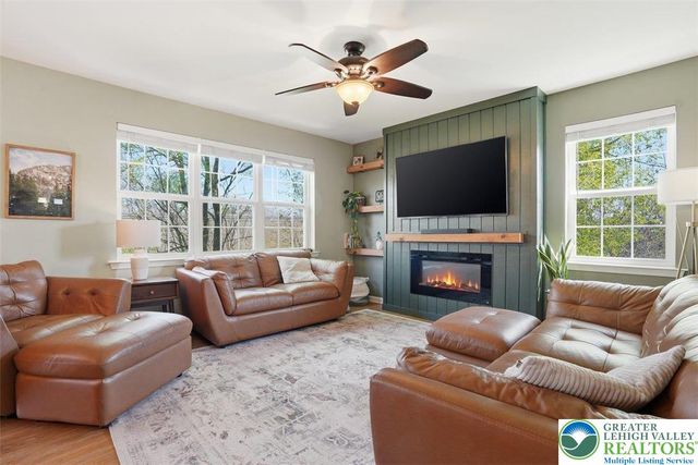1611 Abigail Lane, South Whitehall Twp, PA 18104
