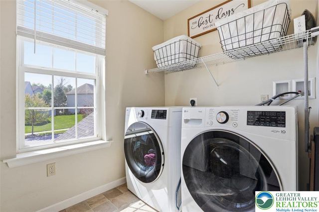 1611 Abigail Lane, South Whitehall Twp, PA 18104