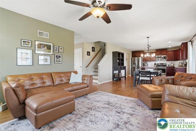 1611 Abigail Lane, South Whitehall Twp, PA 18104