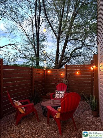 1611 Abigail Lane, South Whitehall Twp, PA 18104