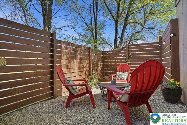 1611 Abigail Lane, South Whitehall Twp, PA 18104