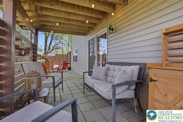 1611 Abigail Lane, South Whitehall Twp, PA 18104