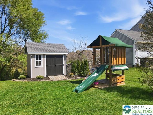 1611 Abigail Lane, South Whitehall Twp, PA 18104