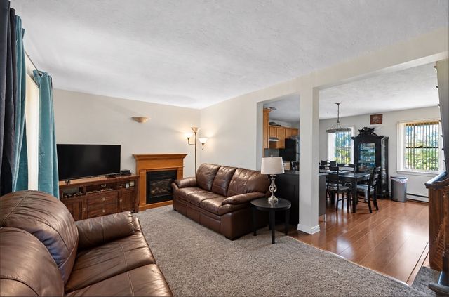 68 Bird St 2, Boston, MA 02125