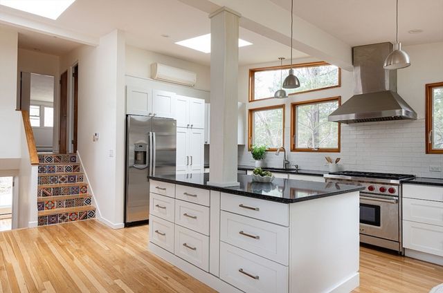 27 Peacock Farm Rd, Lexington, MA 02421