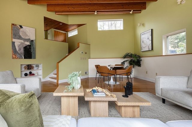 27 Peacock Farm Rd, Lexington, MA 02421