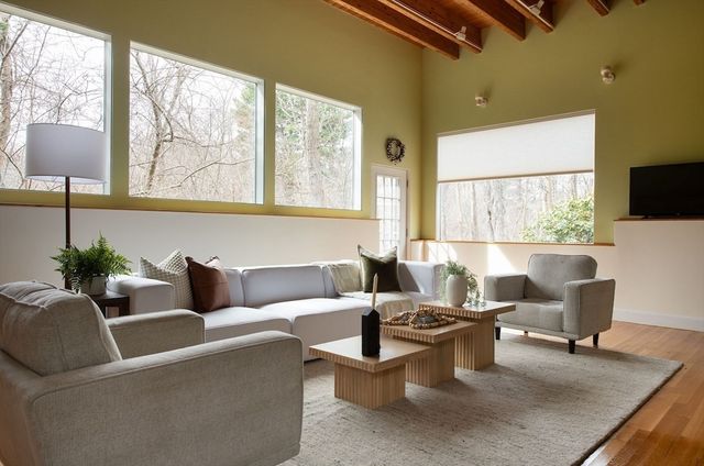 27 Peacock Farm Rd, Lexington, MA 02421