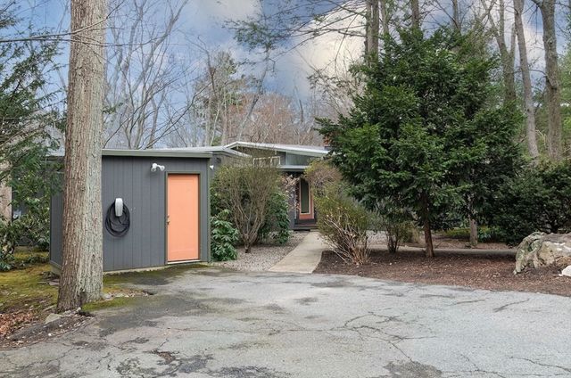 27 Peacock Farm Rd, Lexington, MA 02421