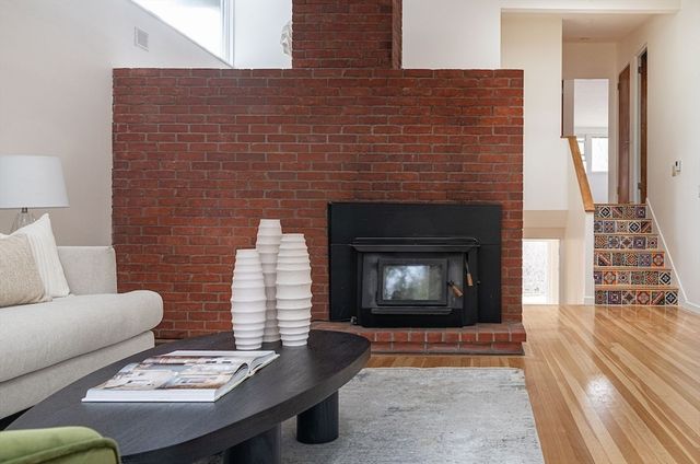 27 Peacock Farm Rd, Lexington, MA 02421