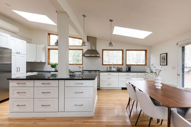 27 Peacock Farm Rd, Lexington, MA 02421