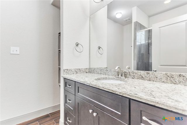 2560 Puter Creek A, Spring Branch, TX 78070