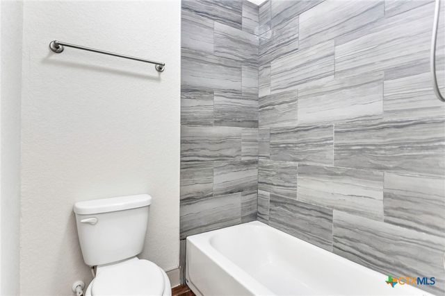 2560 Puter Creek A, Spring Branch, TX 78070