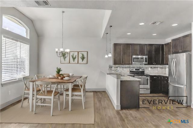 2560 Puter Creek A, Spring Branch, TX 78070