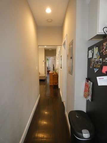 37 Condor St 3, Boston, MA 02128