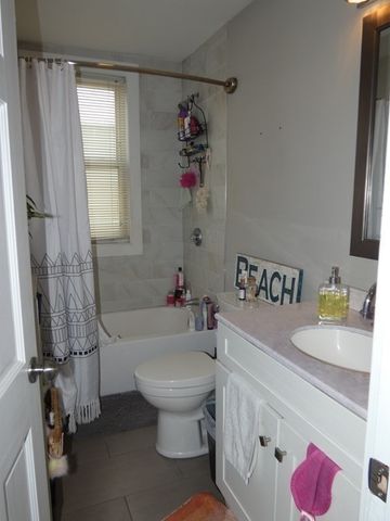 37 Condor St 3, Boston, MA 02128