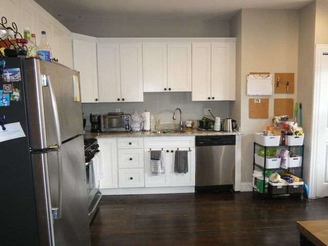 37 Condor St 3, Boston, MA 02128