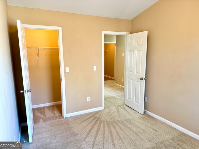 2390 Camden Oak Way, Lithonia, GA 30058