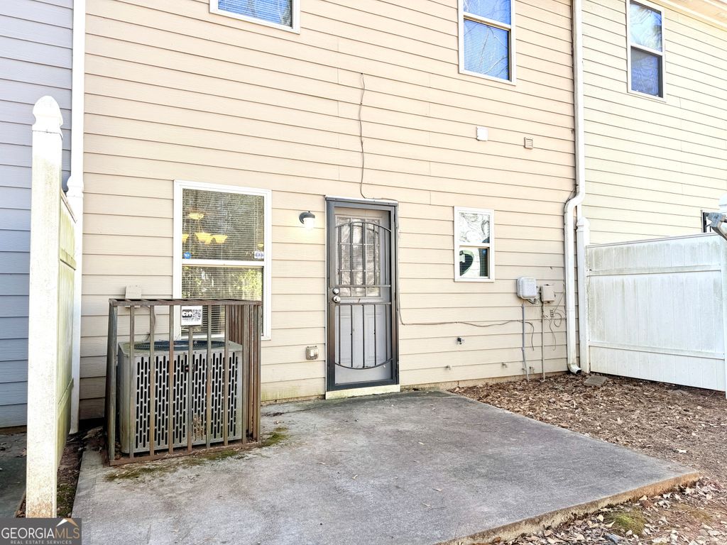 2390 Camden Oak Way, Lithonia, GA 30058