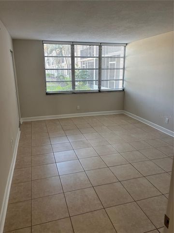 7405 BAY ISLAND DRIVE S 127, South Pasadena, FL 33707