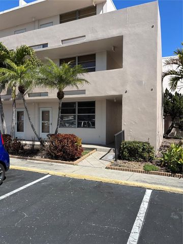 7405 BAY ISLAND DRIVE S 127, South Pasadena, FL 33707