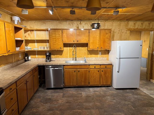 37 Shady Creek Ridge, Marble, NC 28905