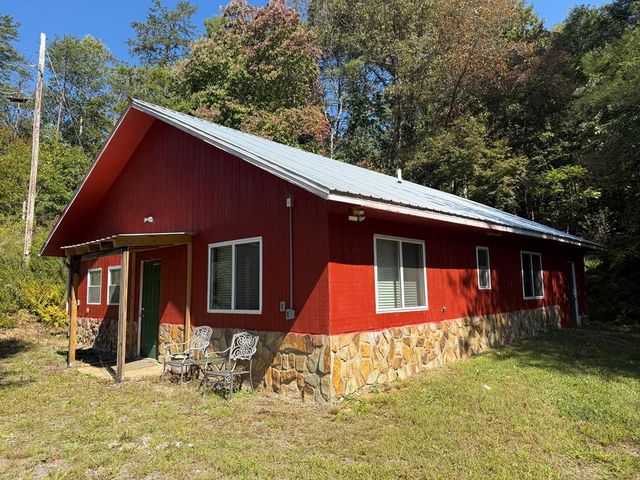 37 Shady Creek Ridge, Marble, NC 28905