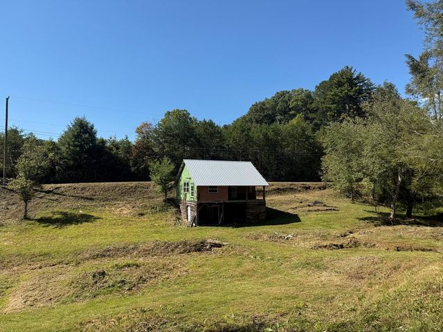 37 Shady Creek Ridge, Marble, NC 28905
